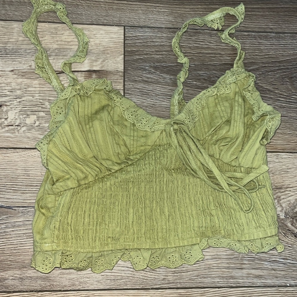 GREEN TOP